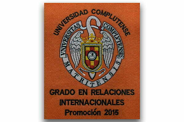 Becas De Graduación Universitarias Bordadas Y Personalizadas | BF