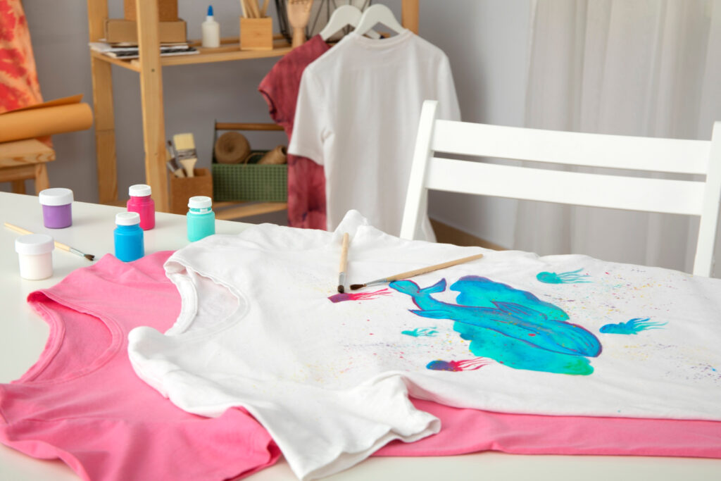 Vinilo textil: creatividad a todo color para uniformes y ropa promocional