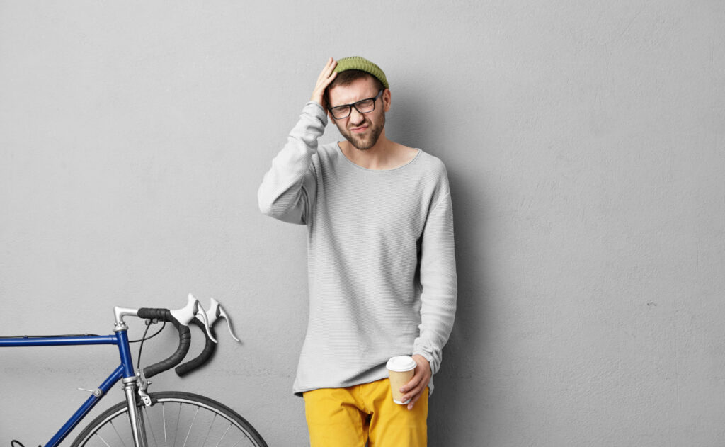 Polos, camisas, sudaderas y chaquetas personalizadas: viste a tu equipo con estilo