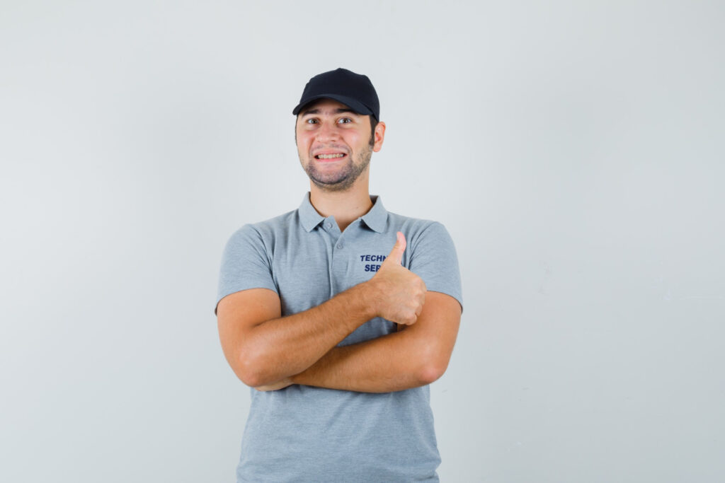 Ropa laboral que deja huella: personalización textil para profesionales que destacan